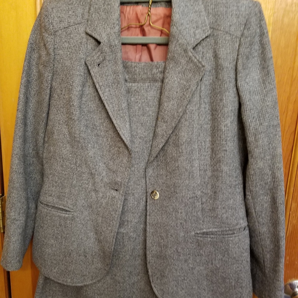 Tweed Jacket, lined with skirt, womans size 8